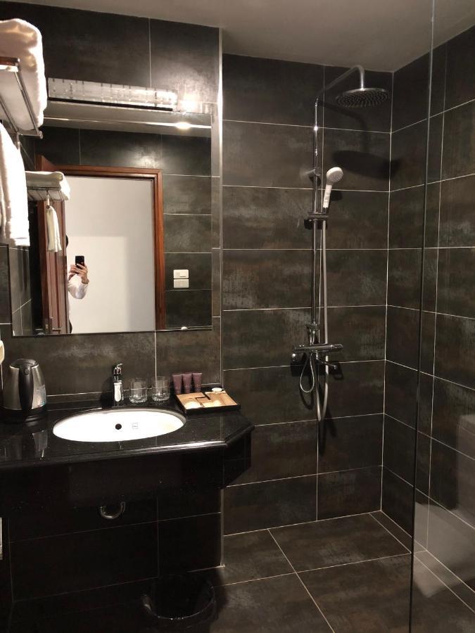 Moc Hoang Hotel Ханой Екстериор снимка