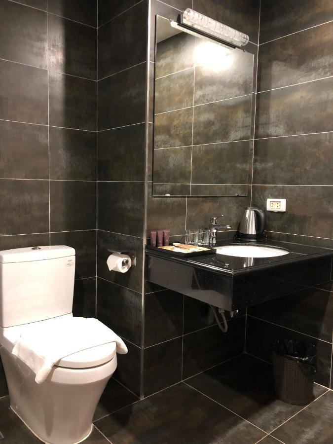 Moc Hoang Hotel Ханой Екстериор снимка